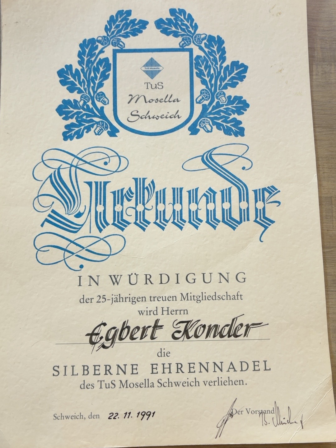 22. November 1991 · Silberne Ehrennadel für Egbert Konder