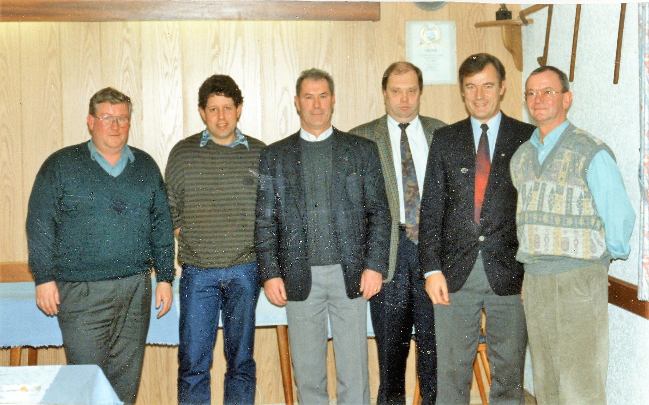 1994 · Der Vorstand zum fünfundsiebzigjährigen Fußballjubiläum